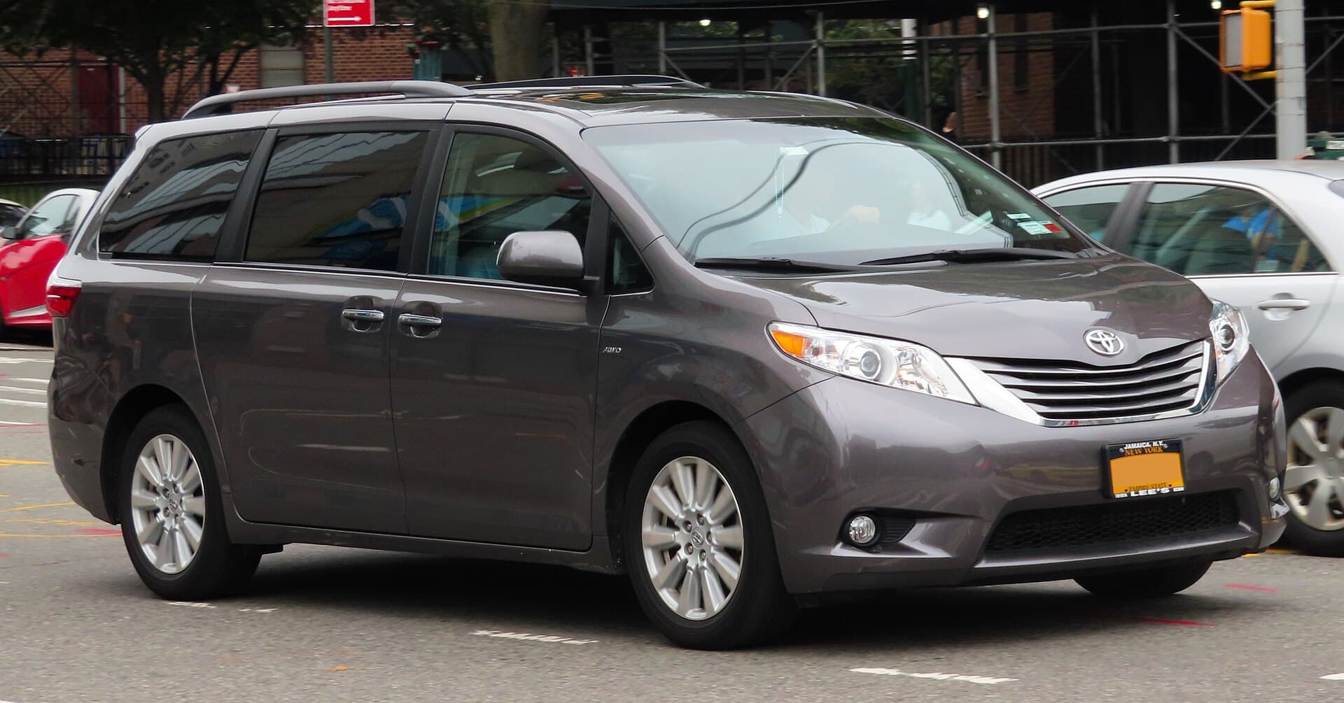 Toyota Sienna minivan, illustrative category photograph